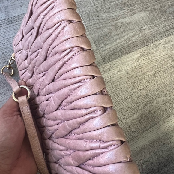 Miu Miu Blush Pink shoulder bag - Picture 8 of 12